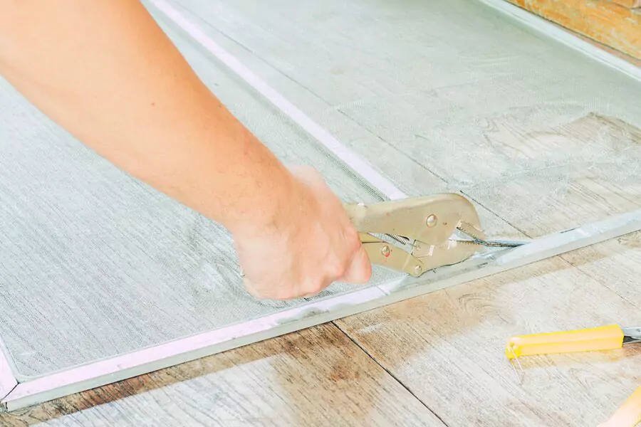 Remove Old Window Glazing